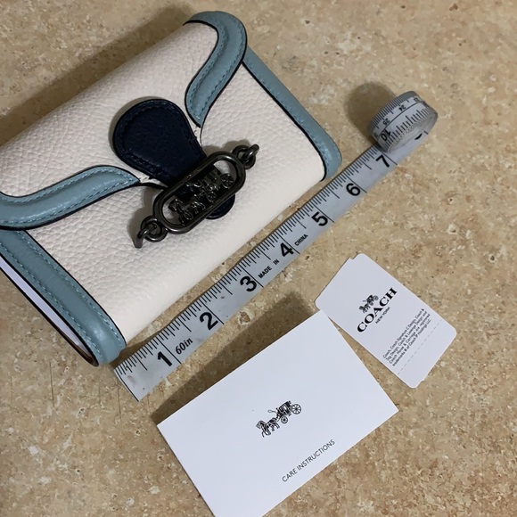 Coach Wallet! Brand New! - Picture 8 of 9